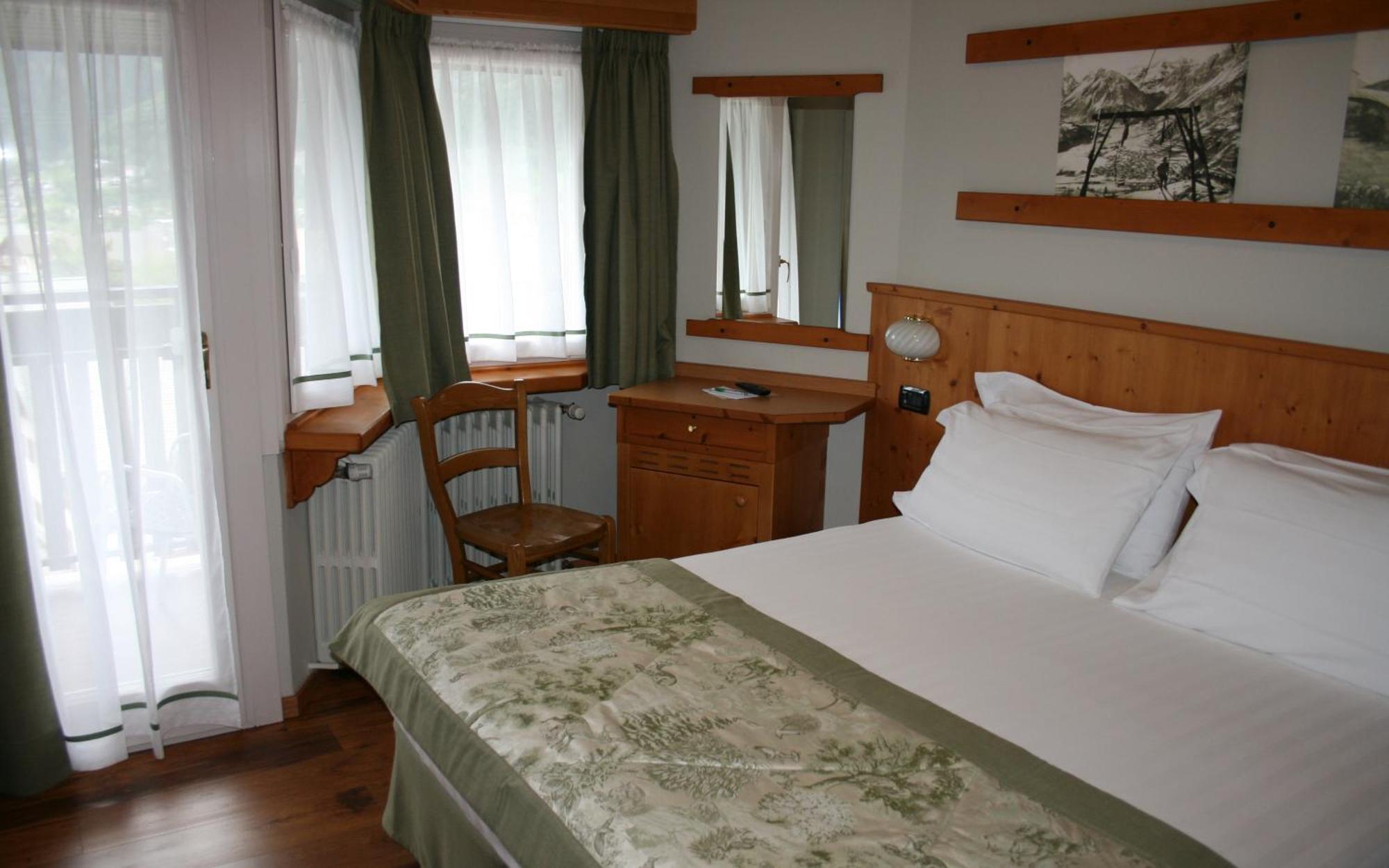 Hotel Larice Bianco Bormio Camera foto
