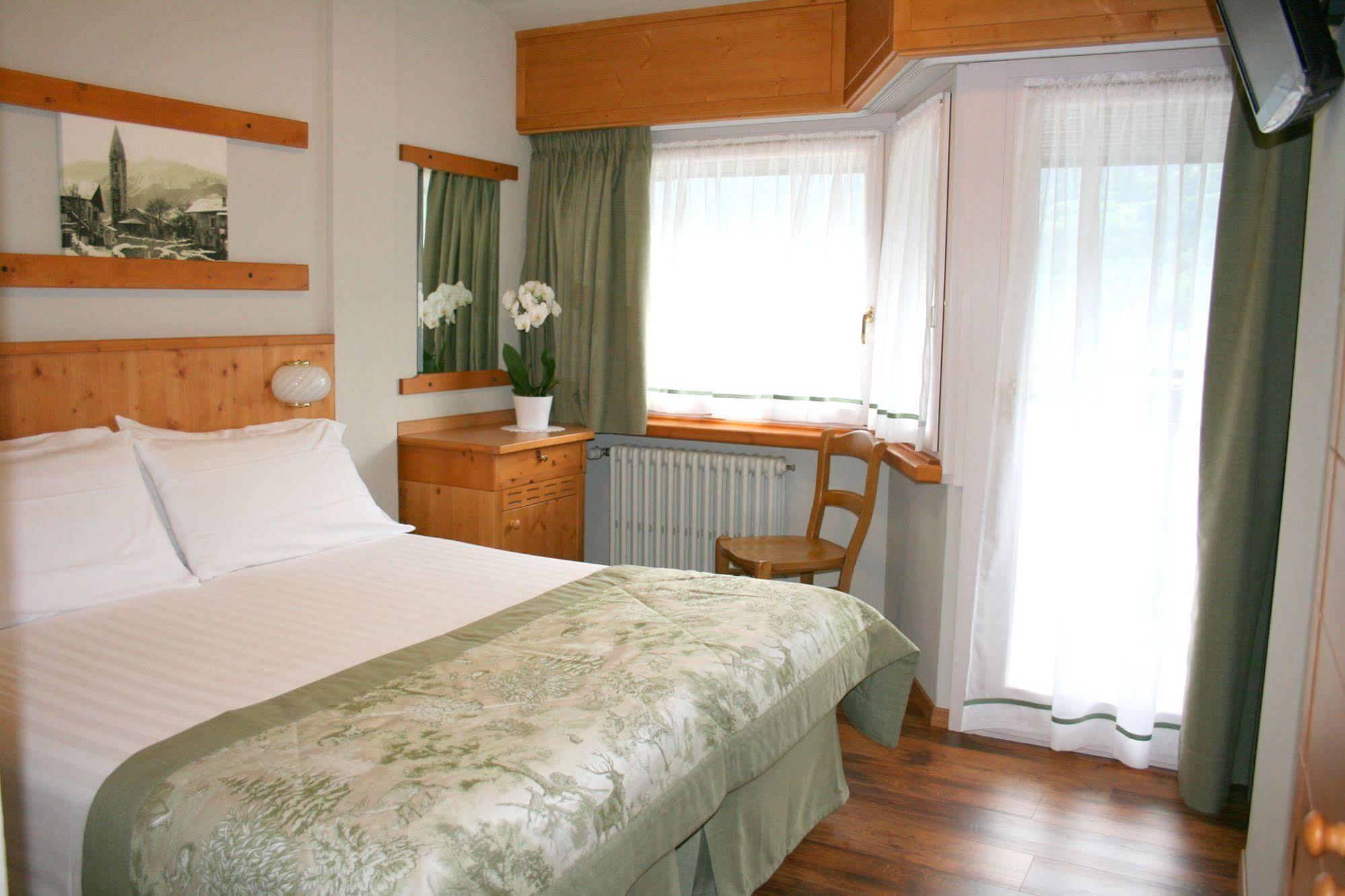Hotel Larice Bianco Bormio Esterno foto
