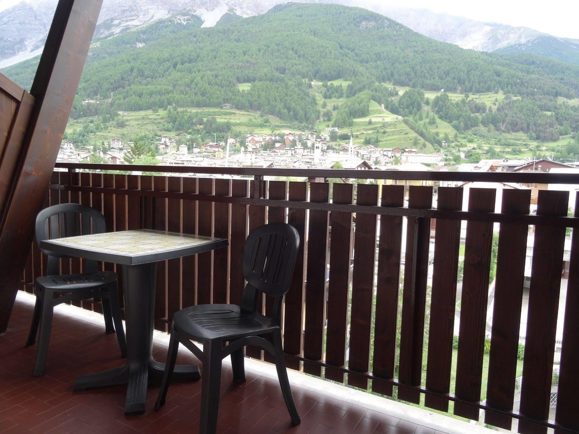 Hotel Larice Bianco Bormio Esterno foto